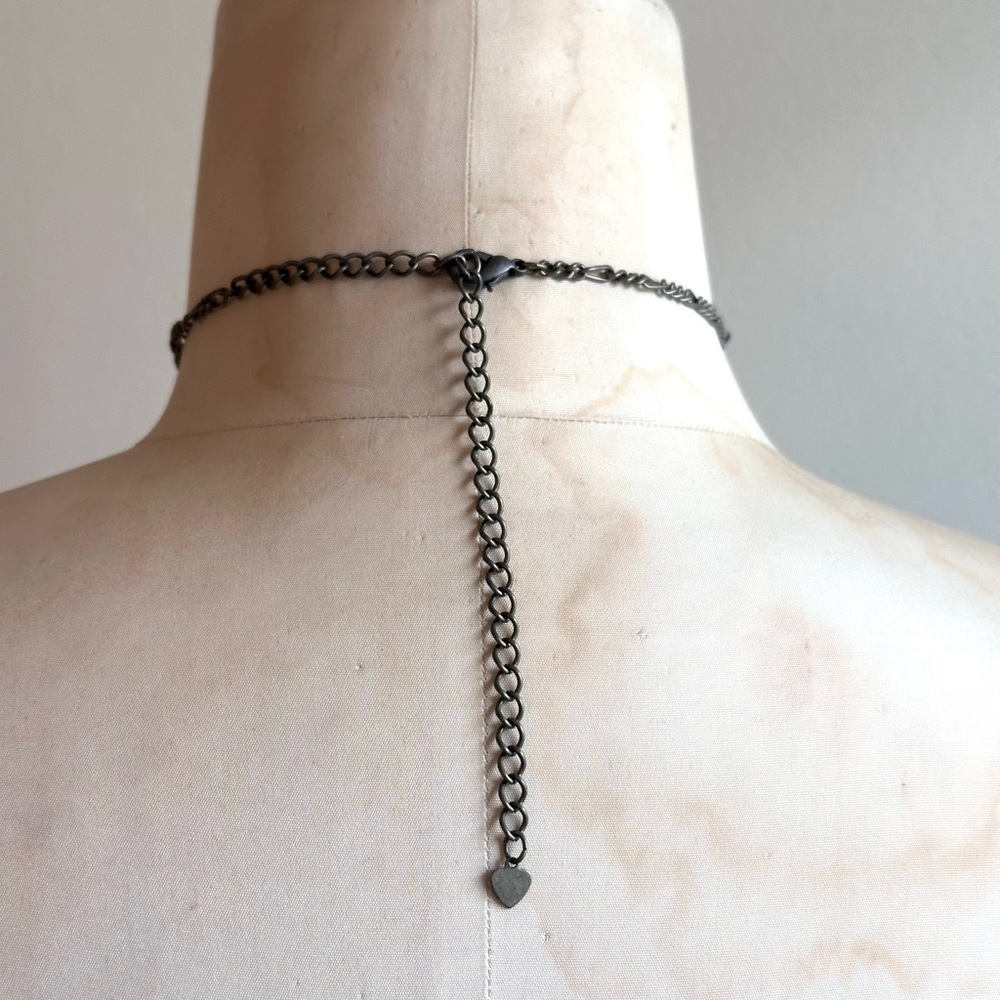 Vintage Style Victorian Matte Silver Tone Choker - Floral Filigree Rhinestones - Picture 3 of 8
